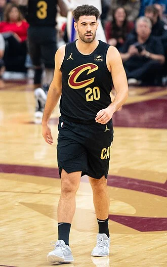 Georges Niang 球員照片