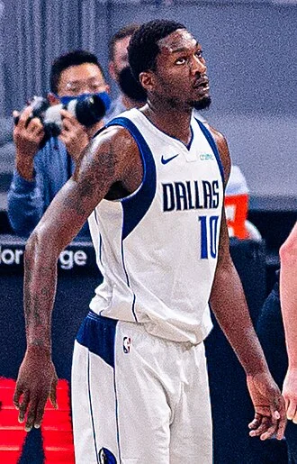 Dorian Finney-Smith 球員照片