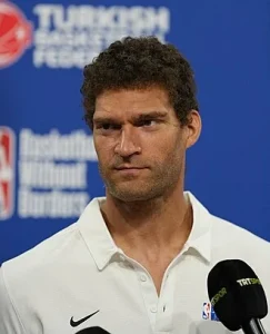 Brook Lopez 球員照片