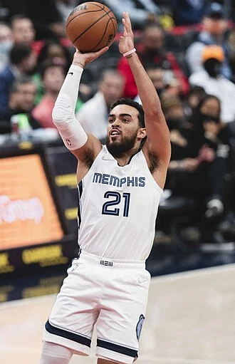 Tyus Jones 球員照片