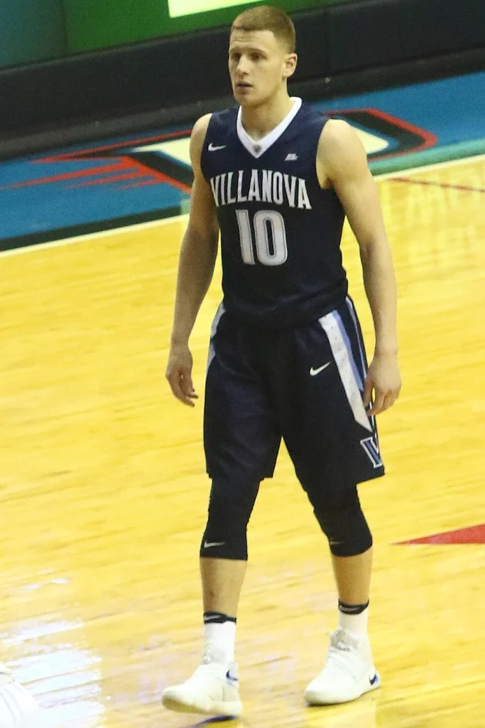 Donte DiVincenzo（但丁·迪文森佐），灰狼，G