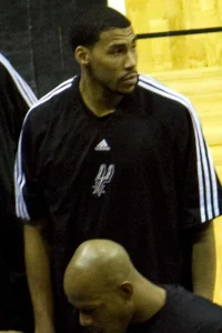 Garrett Temple 官方照片
