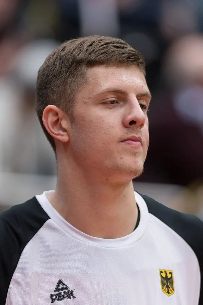 Isaiah Hartenstein（以賽亞·哈特史坦），雷霆，C-F