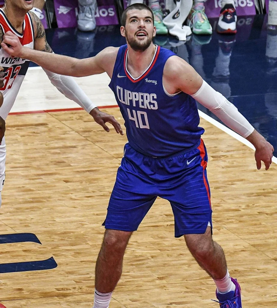 Ivica Zubac（伊維察·祖巴茨），溜馬，C
