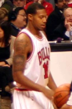 James Johnson（詹姆斯·约翰逊），溜馬，F