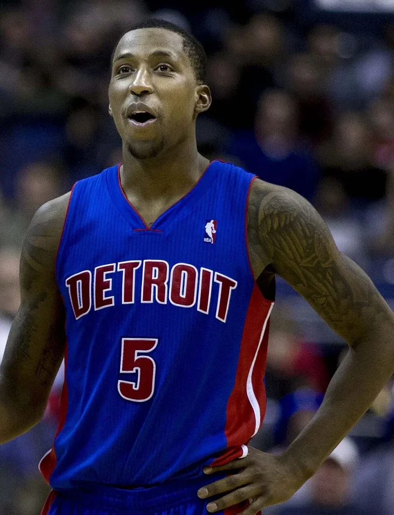 Kentavious Caldwell-Pope（肯塔维奥斯·卡德维尔-波普），76人，G