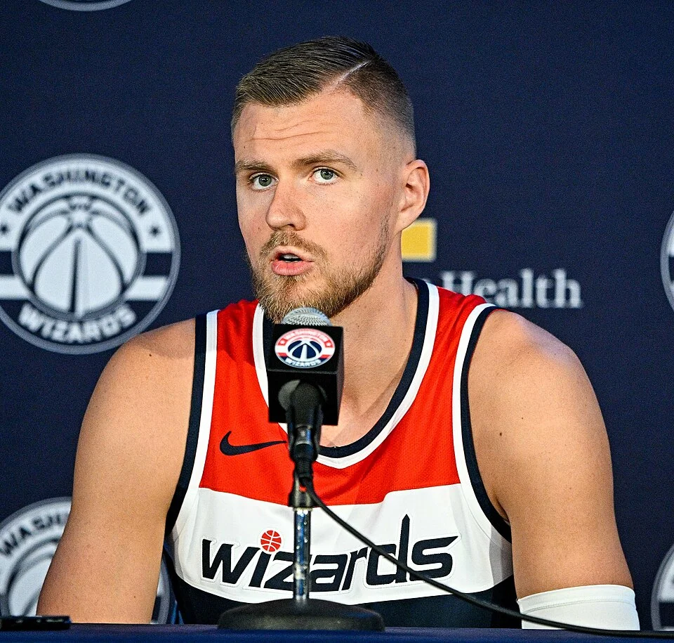 Kristaps Porziņģis（克里斯塔普斯·波爾津吉斯），勇士，F-C