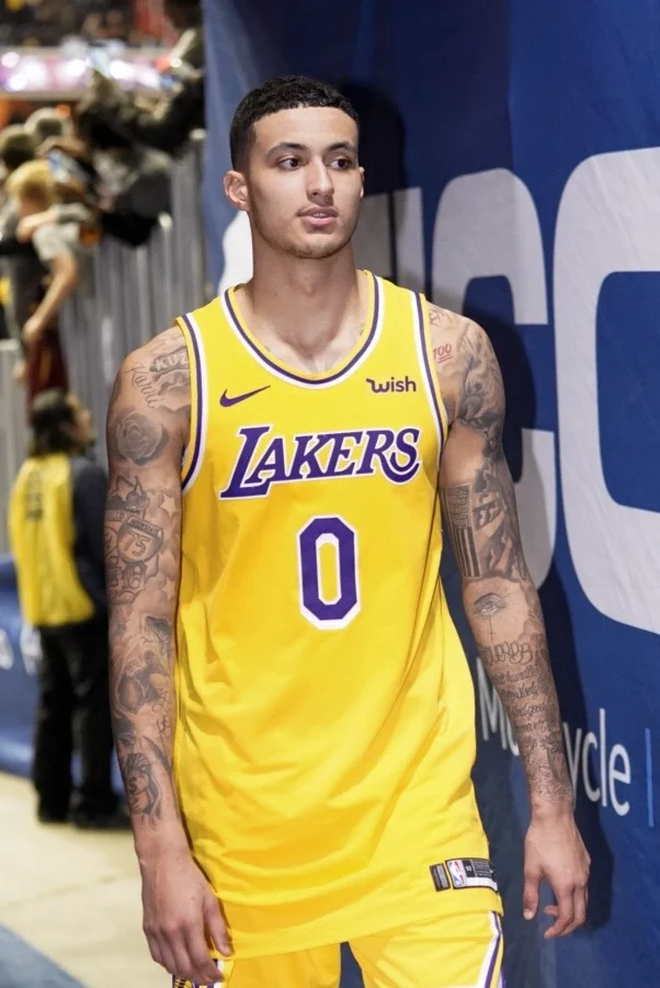 Kyle Kuzma（凯尔·库兹马），公鹿，F