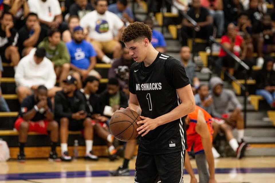 LaMelo Ball（拉梅洛·鲍尔），灰狼，G