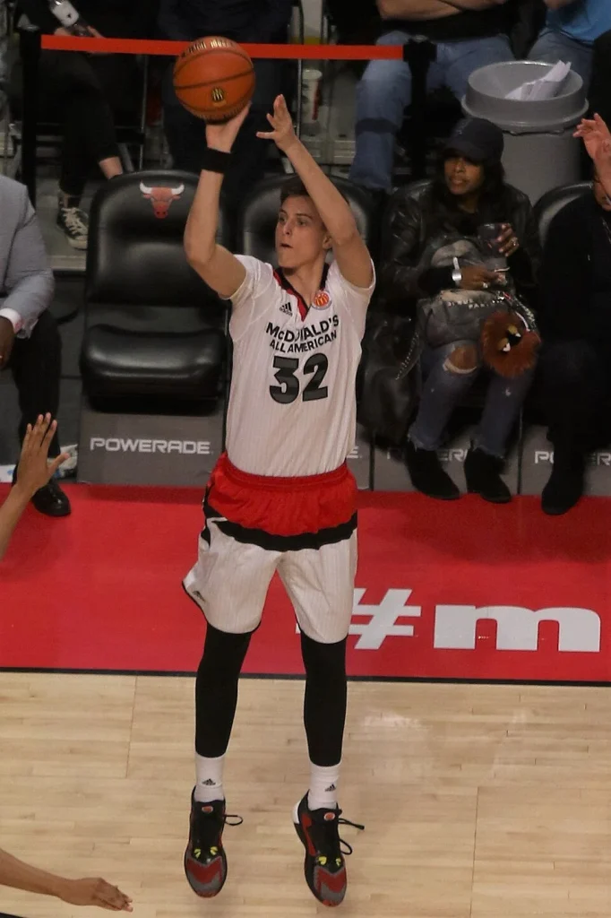 Zach Collins（札克·科林斯），公牛，F-C